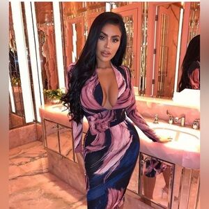 Pink mauve  and navy blue body con dress